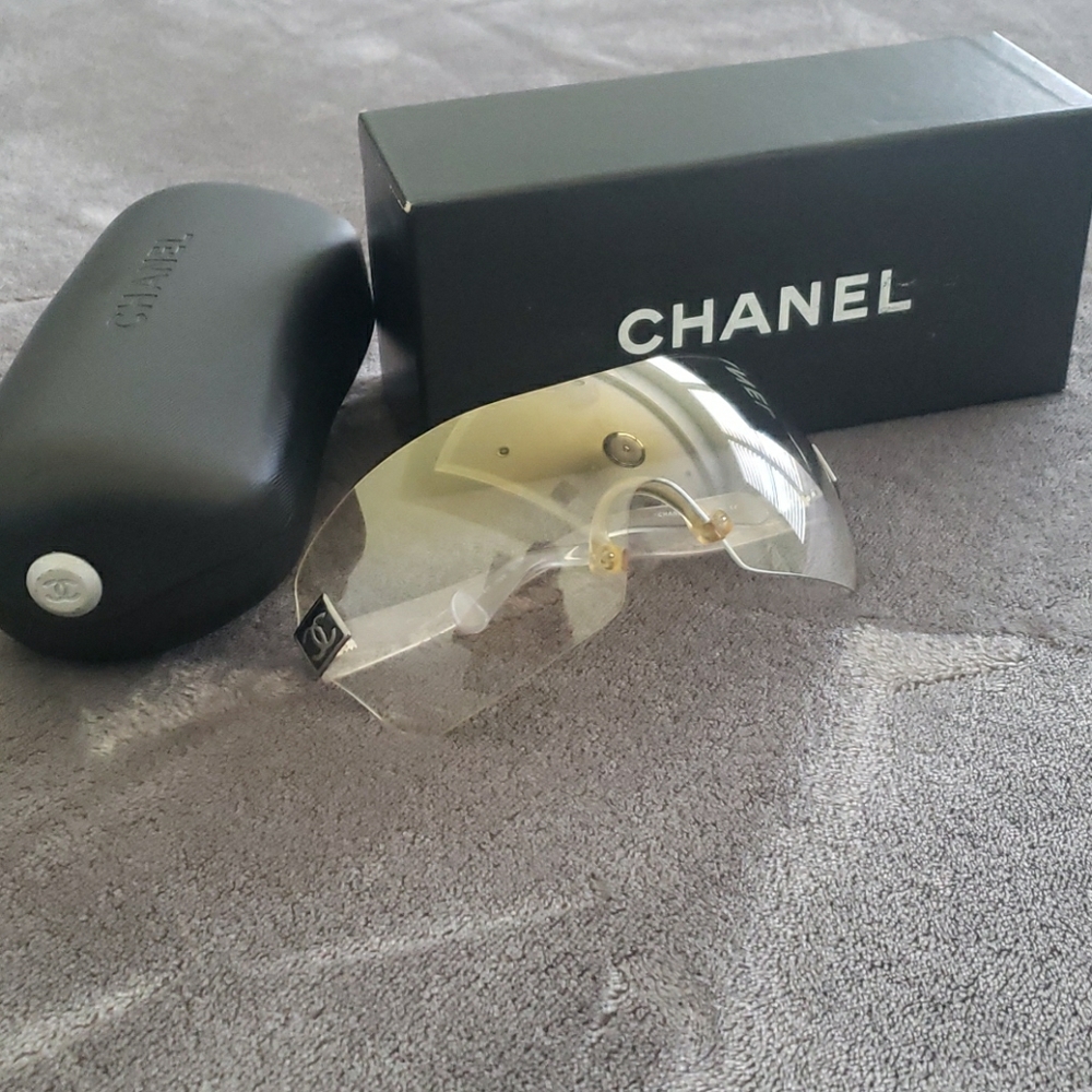 Chanel shades